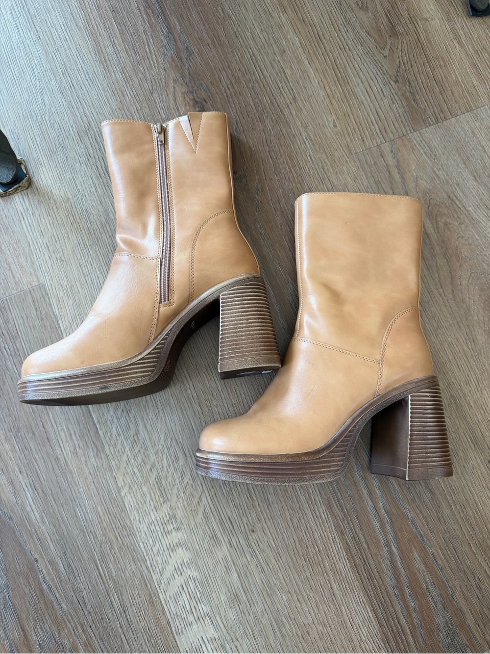 Women’s Tan Platform Block Heel Boots